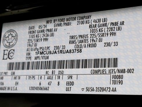 Certified 2024 Ford Escape Platinum image 32