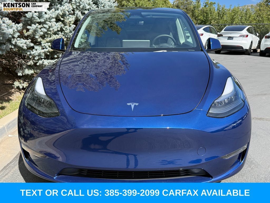 Used 2023 Tesla Model Y Long Range AWD/4WD image 2