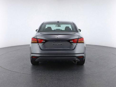 Used 2025 Nissan Altima 2.5 SV FWD image 7