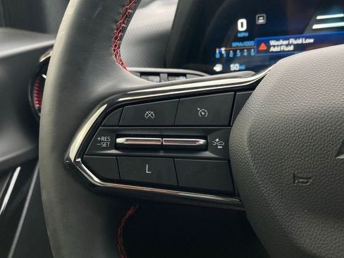 Used 2025 Chevrolet Equinox RS image 13