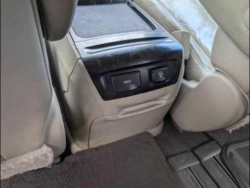 Used 2011 Toyota Sienna XLE w/ Entertainment Pkg FWD image 18