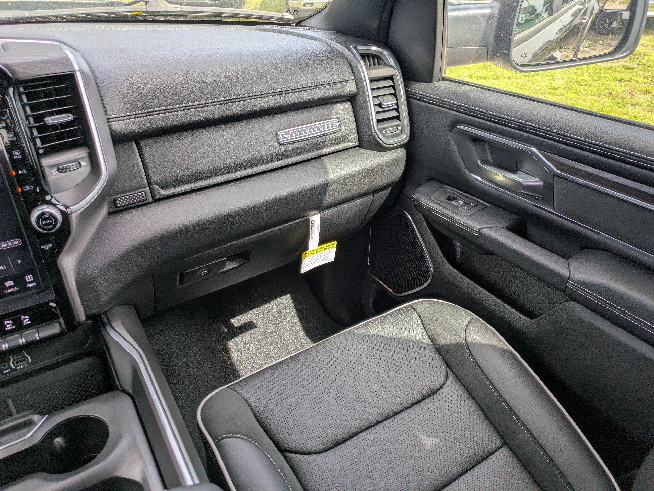 Used 2026 RAM 1500 Laramie w/ Sport Appearance Package AWD/4WD image 16