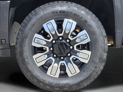 Used 2024 GMC Sierra 3500 Denali AWD/4WD image 35