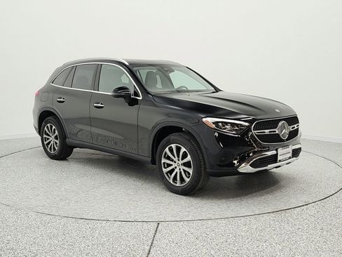 Certified 2023 Mercedes-Benz GLC 300 image 3