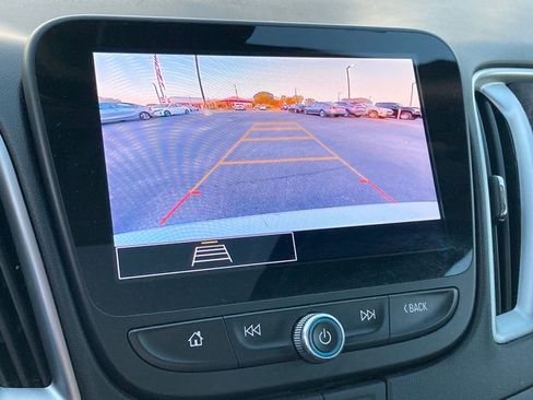 Used 2024 Chevrolet Malibu LT image 25