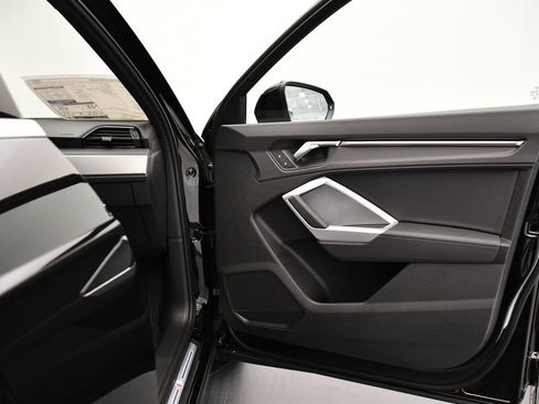 Used 2025 Audi Q3 2.0T Premium w/ Convenience Package image 43