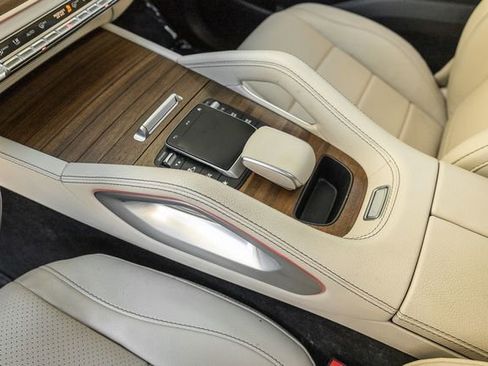 Used 2022 Mercedes-Benz GLE 350 4MATIC image 10