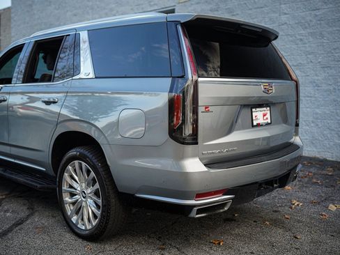 Used 2024 Cadillac Escalade Premium Luxury image 12