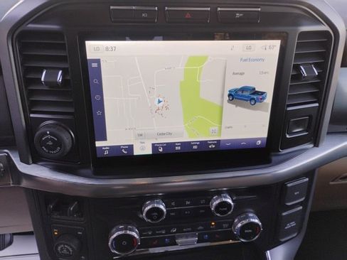 Used 2022 Ford F150 Lariat w/ Trailer Tow Package image 11