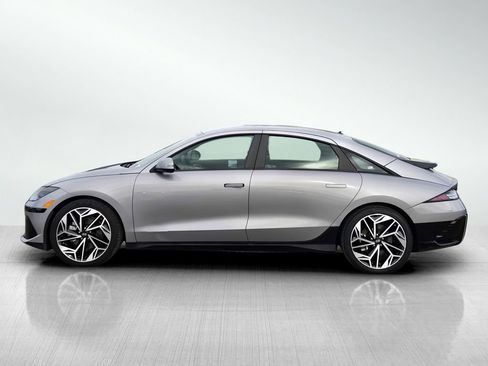 Used 2023 Hyundai Ioniq 6 SEL image 7