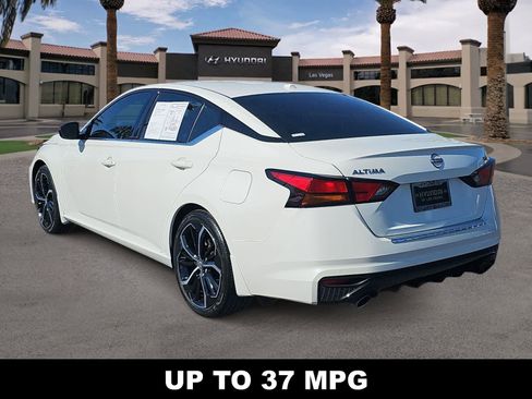 Used 2023 Nissan Altima 2.5 SR FWD image 6