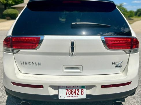 Used 2013 Lincoln MKX AWD image 6