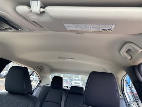 Used 2024 Toyota Corolla LE image 28