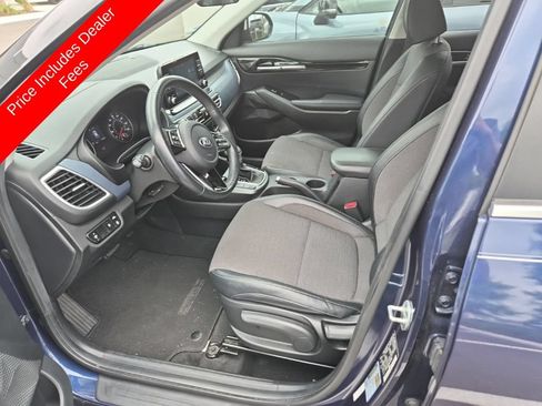 Used 2021 Kia Seltos S FWD image 12