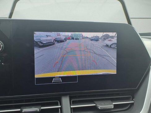 Used 2024 Chevrolet Trax RS w/ Driver Confidence Package FWD image 16