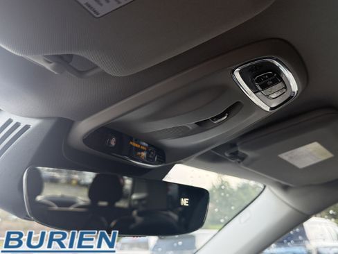 Used 2019 Volvo XC90 T6 Momentum w/ Advanced Package image 14