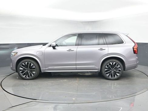 New 2026 Volvo XC90 T8 Plus w/ Protection Package Premier AWD/4WD image 6