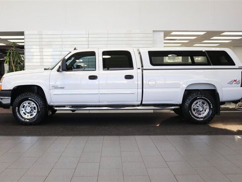 Used 2006 Chevrolet Silverado 2500 W/T AWD/4WD image 4