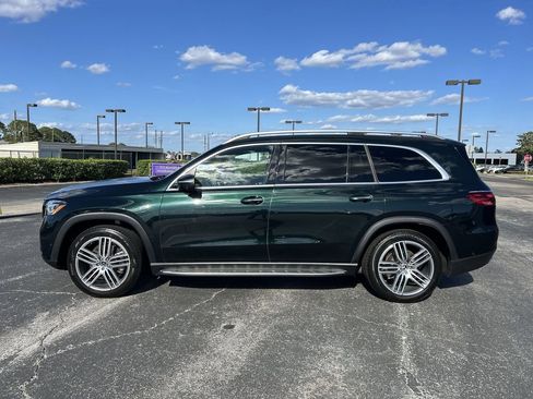 Used 2024 Mercedes-Benz GLS 450 4MATIC image 15