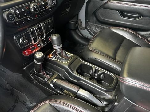 Used 2019 Jeep Wrangler Unlimited Rubicon AWD/4WD image 30