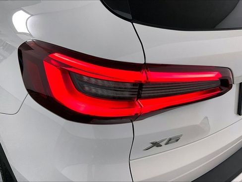 Used 2023 BMW X5 xDrive40i w/ Premium Package image 29