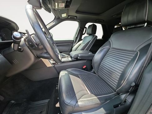 Used 2019 Land Rover Discovery HSE Luxury AWD/4WD image 9