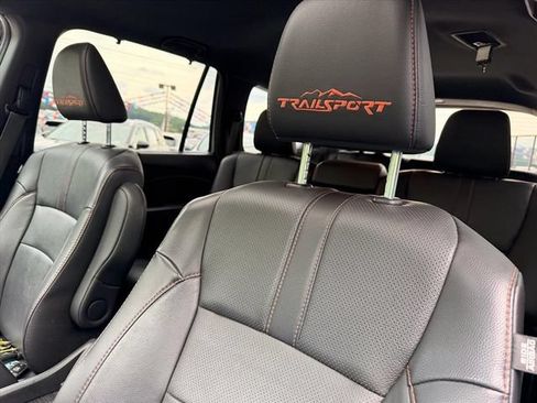 Used 2022 Honda Pilot TrailSport image 19