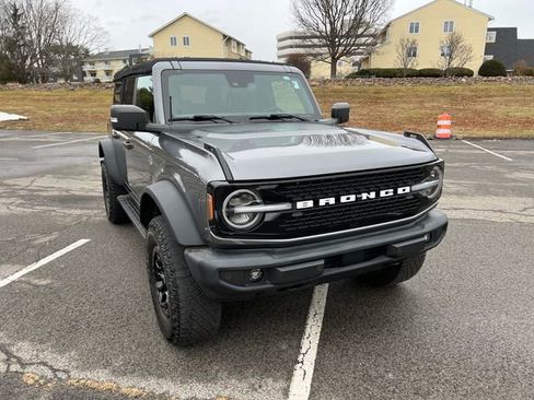 Used 2022 Ford Bronco Wildtrak image 2