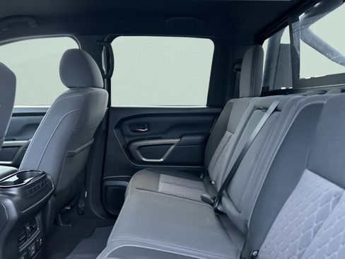 Used 2024 Nissan Titan SV w/ SV Bronze Edition Package image 22
