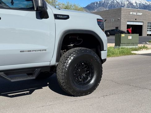 Used 2024 GMC Sierra 1500 Pro w/ Graphite Edition image 4