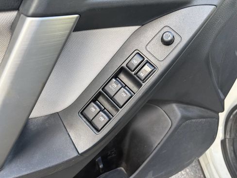 Used 2014 Subaru Forester 2.5i Premium w/ All-Weather Package image 9