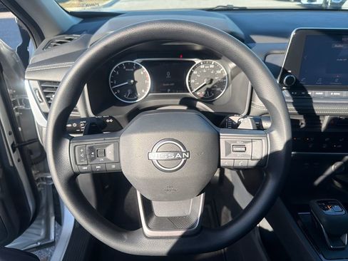 Certified 2025 Nissan Rogue S image 26