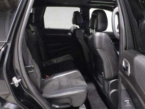 Used 2018 Jeep Grand Cherokee Altitude AWD/4WD image 22