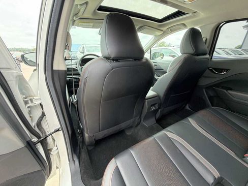 Certified 2024 Subaru Crosstrek 2.5i Limited w/ Crosstrek Mirror Package AWD/4WD image 15