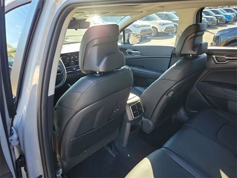 New 2026 Kia Sportage EX image 17