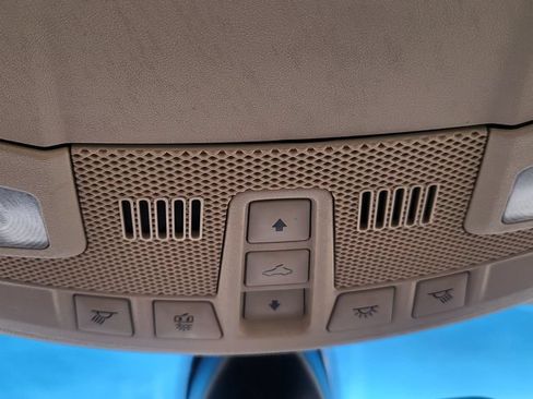 Used 2018 Lincoln MKZ Reserve w/ Climate Package FWD image 37