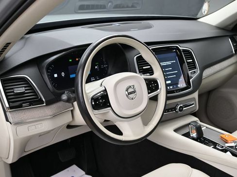 Used 2024 Volvo XC90 T8 Plus AWD/4WD image 19