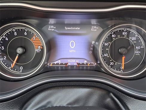 Used 2020 Jeep Cherokee Limited image 22