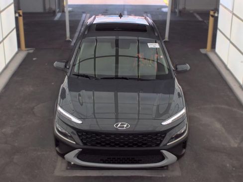 Used 2023 Hyundai Kona SEL FWD image 2