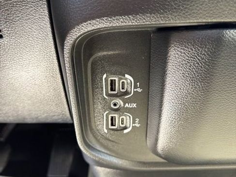 Used 2022 RAM 1500 Big Horn AWD/4WD image 23