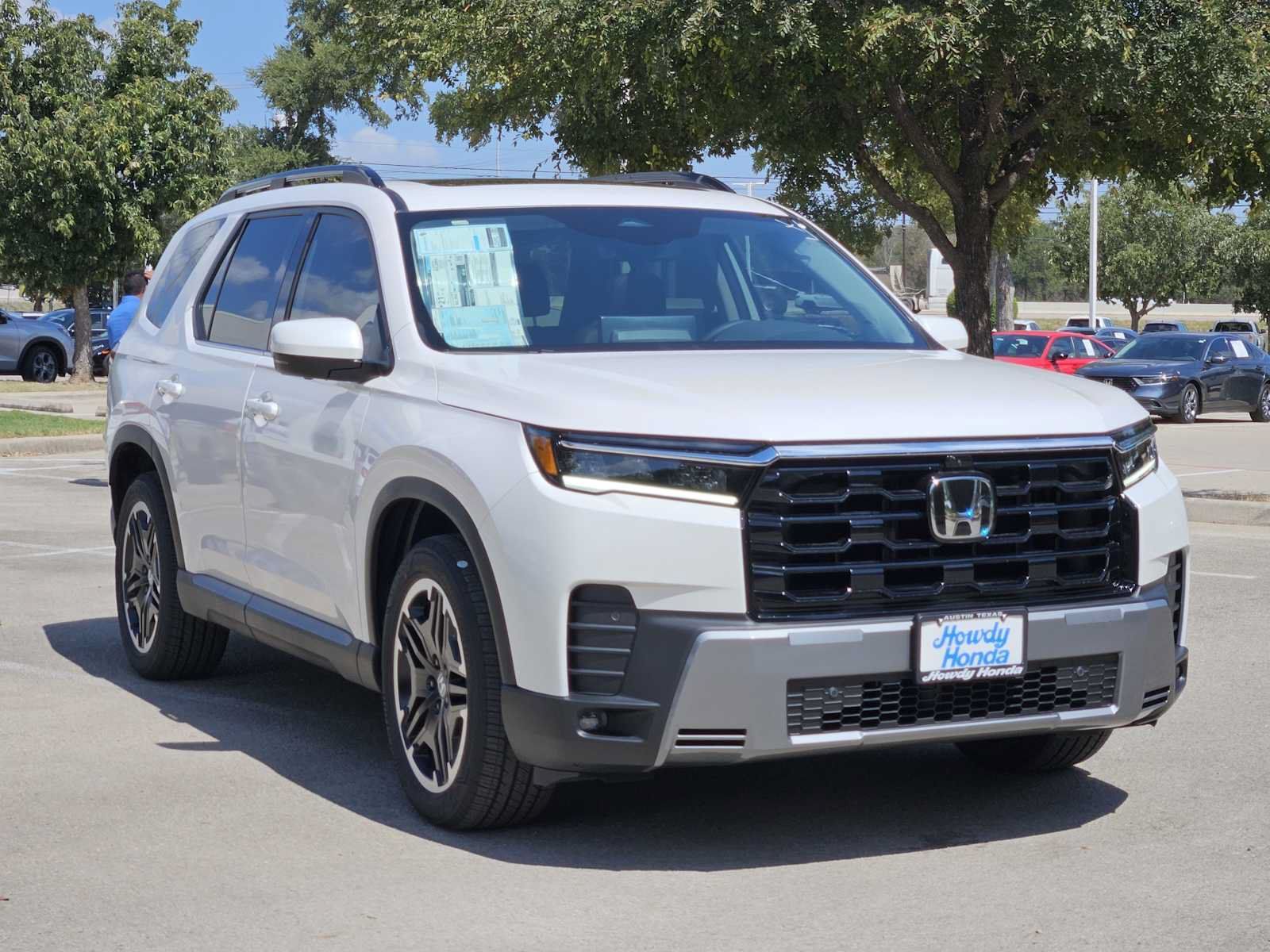 New 2026 Honda Pilot image 3