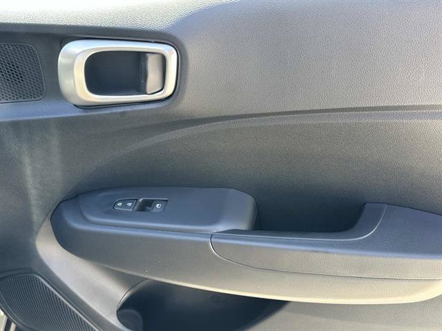 New 2026 Hyundai Venue SE FWD image 24