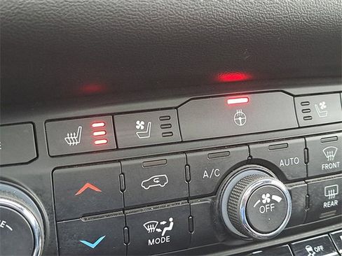 Used 2023 Dodge Durango R/T image 12