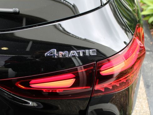 Used 2025 Mercedes-Benz GLA 250 4MATIC image 14