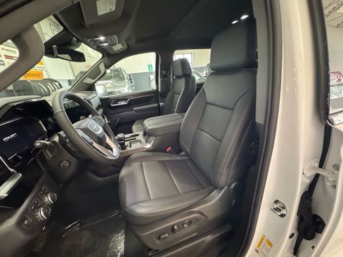 New 2026 GMC Sierra 1500 SLT w/ SLT Premium Plus Package AWD/4WD image 17