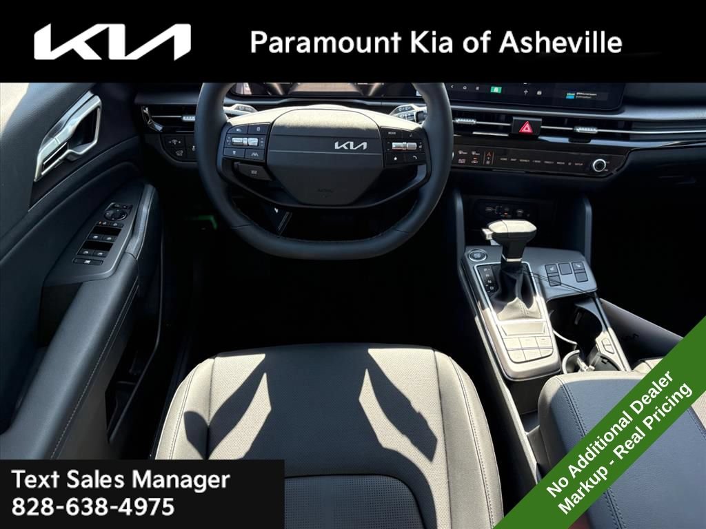 New 2026 Kia Sportage EX FWD image 24