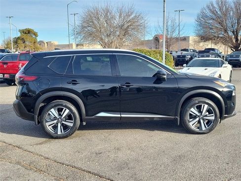 Used 2023 Nissan Rogue SL w/ SL Premium Package image 3