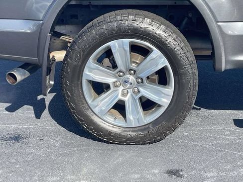 Used 2020 Ford F150 Platinum w/ Equipment Group 701A Luxury AWD/4WD image 9