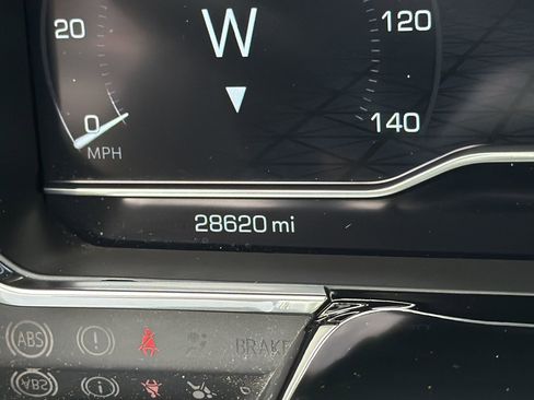 Used 2024 GMC Sierra 1500 Elevation AWD/4WD image 32