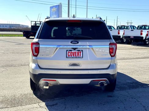 Used 2017 Ford Explorer Limited w/ Equipment Group 301A image 7